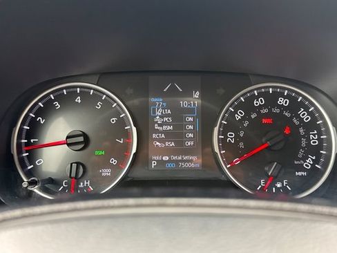 Used 2021 Toyota RAV4 LE AWD/4WD image 39