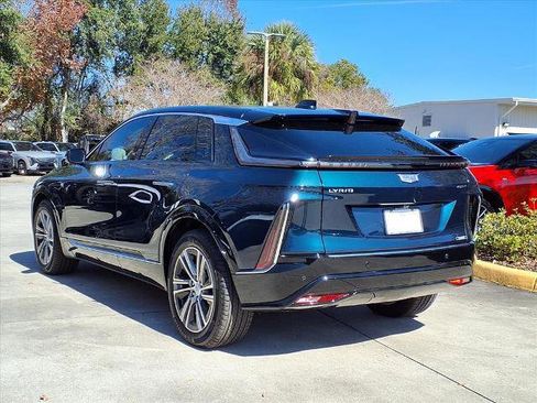 New 2026 Cadillac Lyriq Luxury RWD image 3