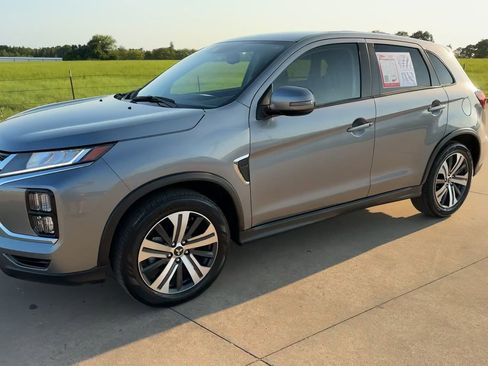 Used 2024 Mitsubishi Outlander Sport SE image 5