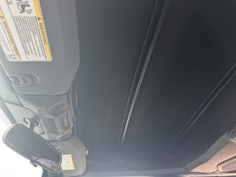 Used 2024 Jeep Wrangler Sport image 31