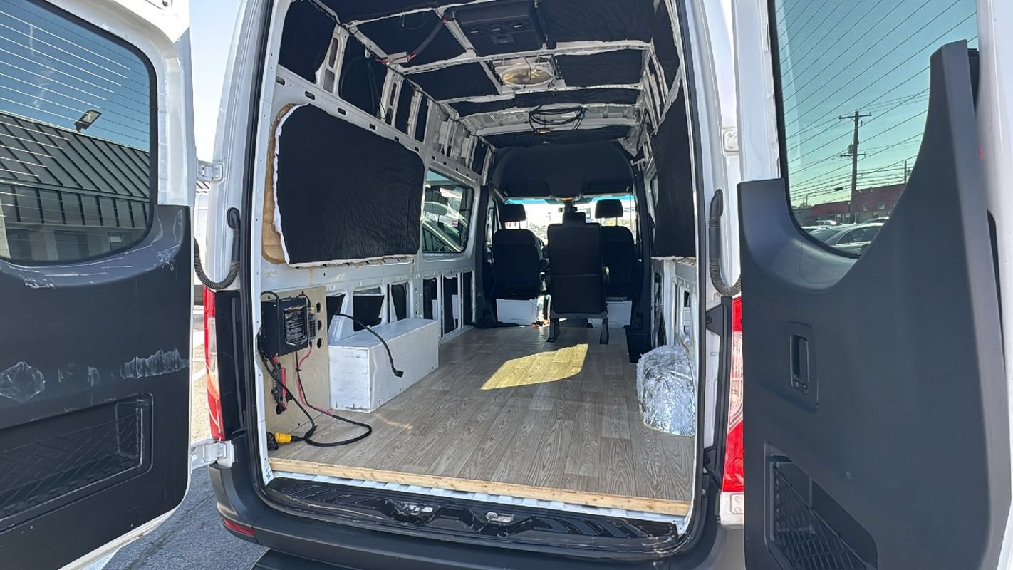 Used 2019 Mercedes-Benz Sprinter 144 image 13