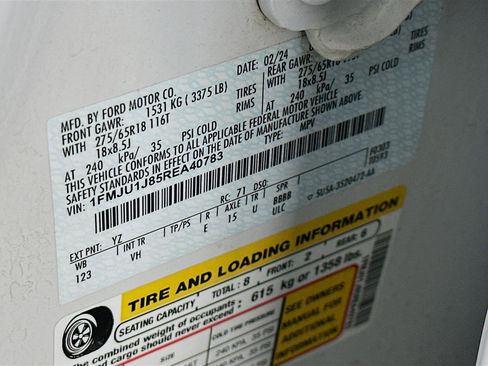 Used 2024 Ford Expedition XLT image 12