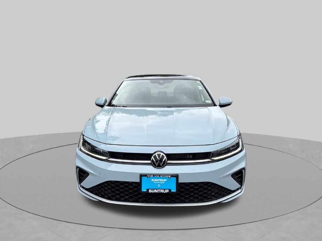 Used 2025 Volkswagen Jetta SE w/ Sunroof Package FWD image 27