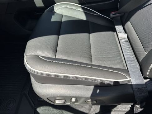 New 2026 GMC Acadia Denali w/ Super Cruise Package FWD image 12