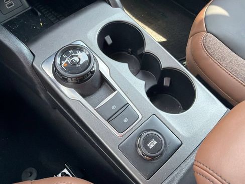 Used 2025 Ford Bronco Sport Outer Banks w/ Outer Banks Tech Package+ AWD/4WD image 28