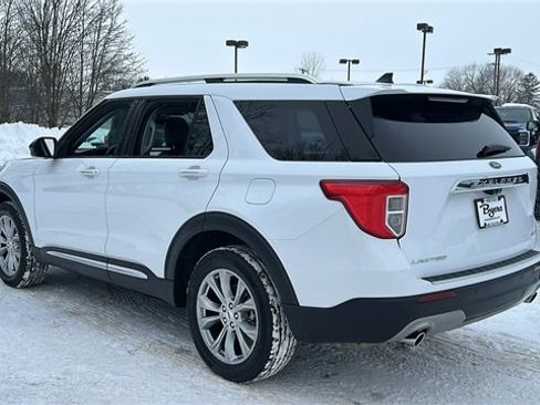 Used 2024 Ford Explorer Limited image 5