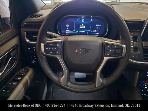 Used 2022 Chevrolet Tahoe Z71 w/ Luxury Package image 10