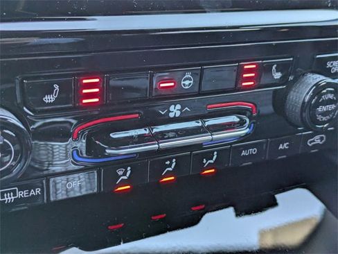 New 2025 Jeep Grand Cherokee Altitude image 22