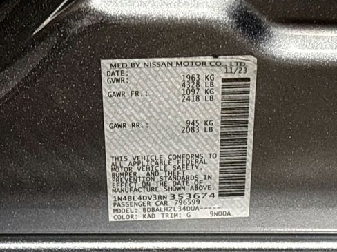 Used 2024 Nissan Altima 2.5 SV FWD image 24