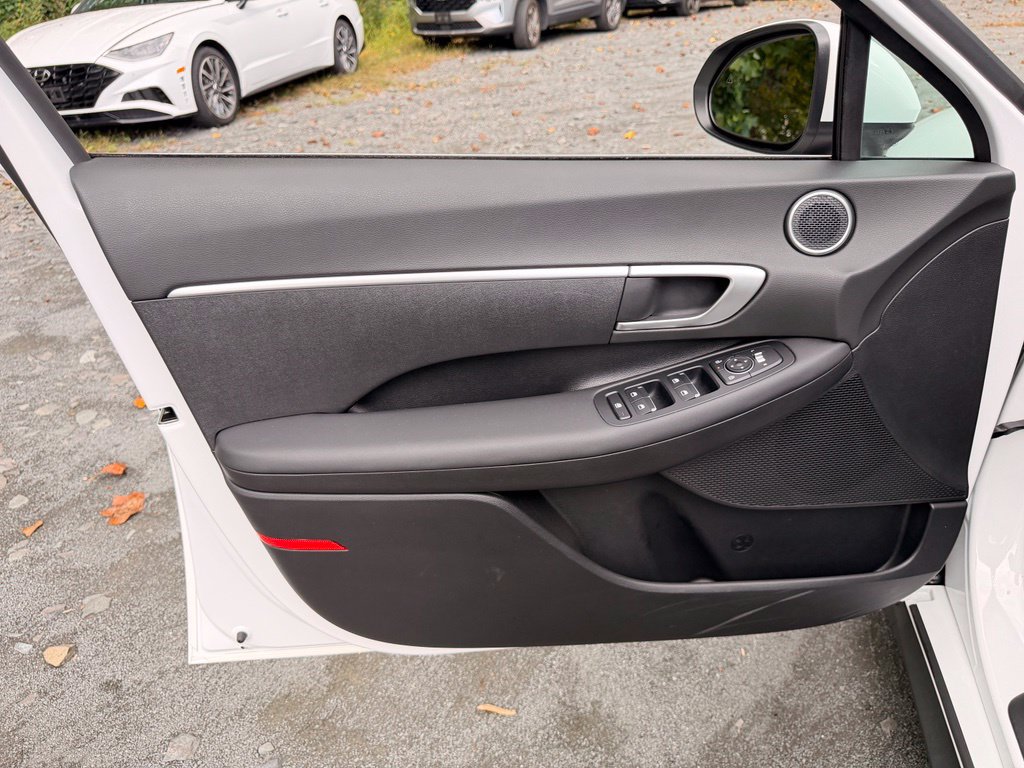 Certified 2026 Hyundai Sonata SE FWD image 19