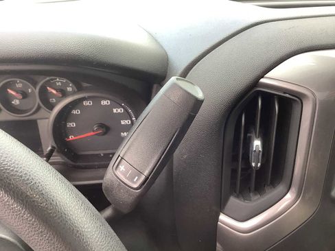 Used 2022 Chevrolet Silverado 1500 Custom image 18