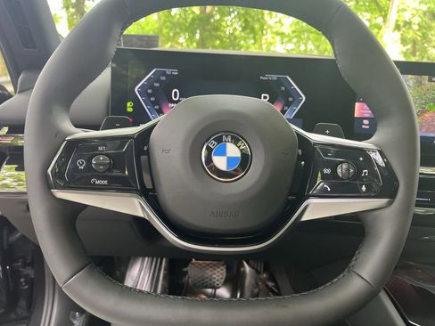 New 2024 BMW 530i xDrive w/ Premium Package AWD/4WD image 15