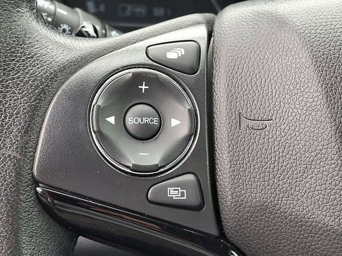 Used 2022 Honda HR-V EX-L image 22