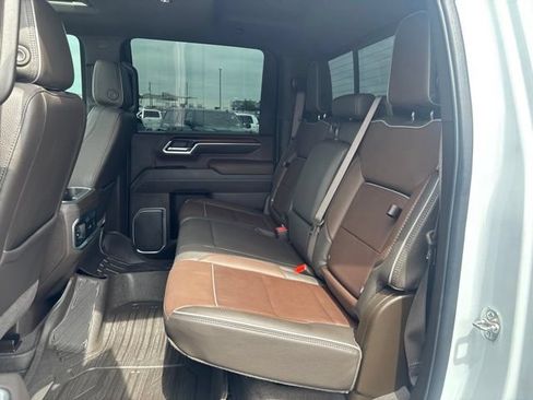 Used 2026 GMC Sierra 2500 Denali w/ Denali Reserve Package AWD/4WD image 19