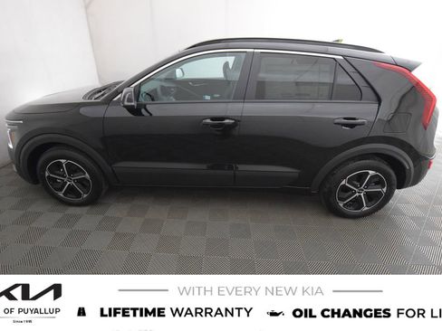 New 2025 Kia Niro EX image 8