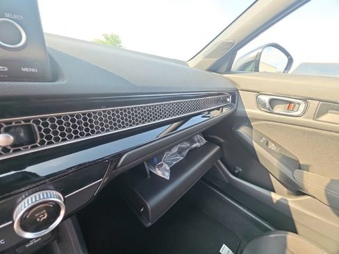 Certified 2022 Honda Civic Sport image 22