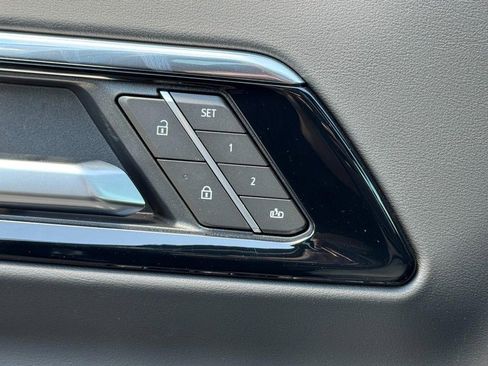 New 2026 Chevrolet Tahoe High Country AWD/4WD image 34