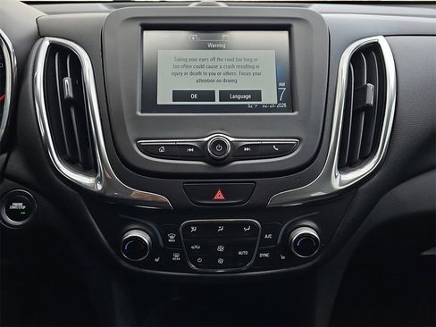 Used 2018 Chevrolet Equinox LT image 25