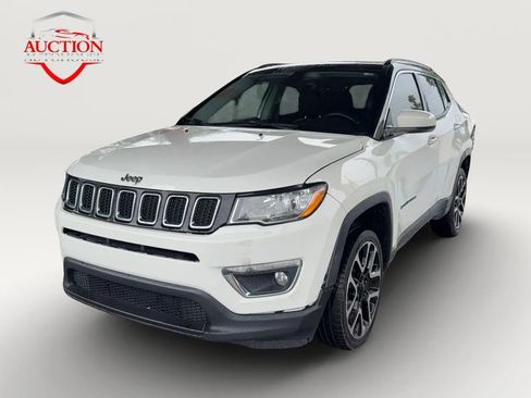 Used 2018 Jeep Compass Limited w/ Navigation Group image 2