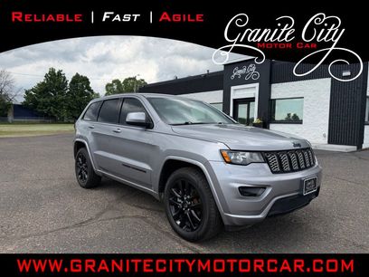 Used 2017 Jeep Grand Cherokee Altitude