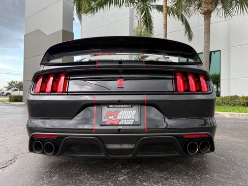 Used 2017 Ford Mustang Shelby GT350R w/ GT350R Equipment Group 920A RWD image 19