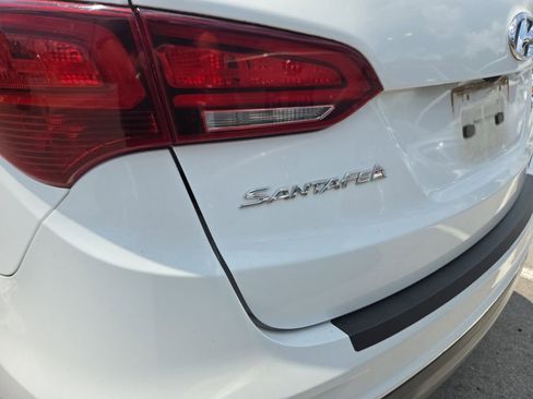 Used 2017 Hyundai Santa Fe Sport AWD/4WD image 6