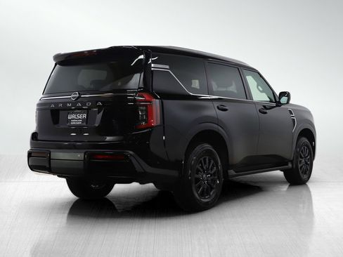 Used 2025 Nissan Armada SV image 5