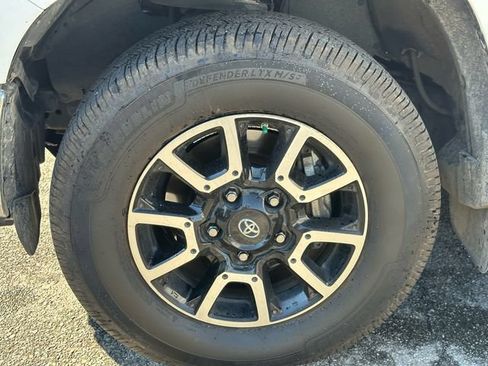 Used 2018 Toyota Tundra 1794 Edition AWD/4WD image 16