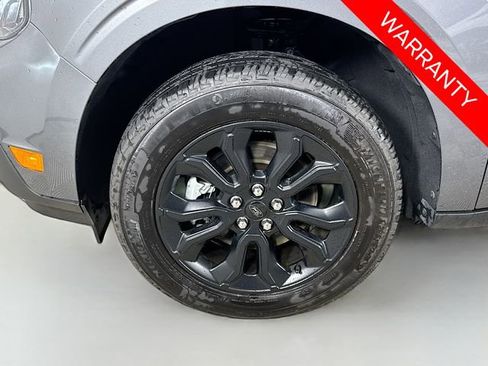 Certified 2024 Ford Maverick Lariat w/ Black Appearance Package image 31