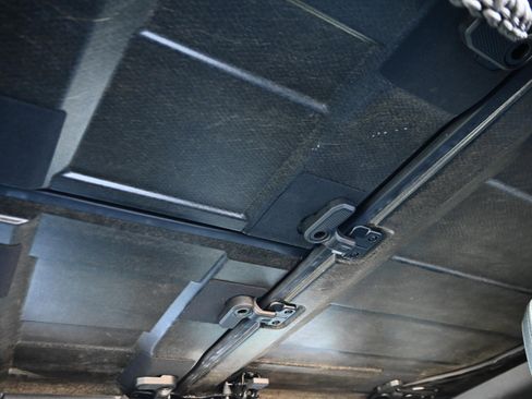 Used 2023 Ford Bronco Everglades image 37