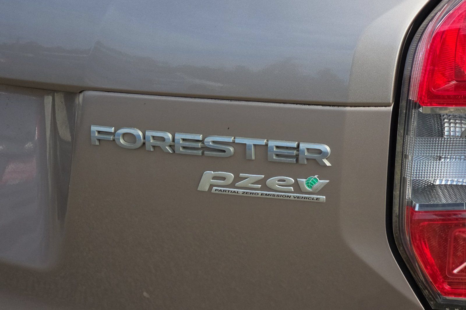 Used 2014 Subaru Forester 2.5i Touring w/ Popular Package #1 AWD/4WD image 23