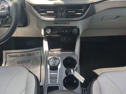 Used 2025 Ford Escape SE w/ PHEV Premium Package image 20