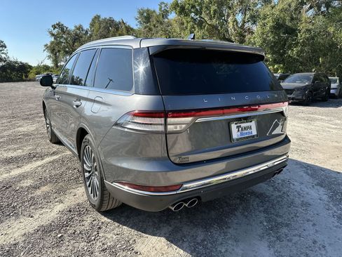 Used 2024 Lincoln Aviator Reserve AWD/4WD image 4