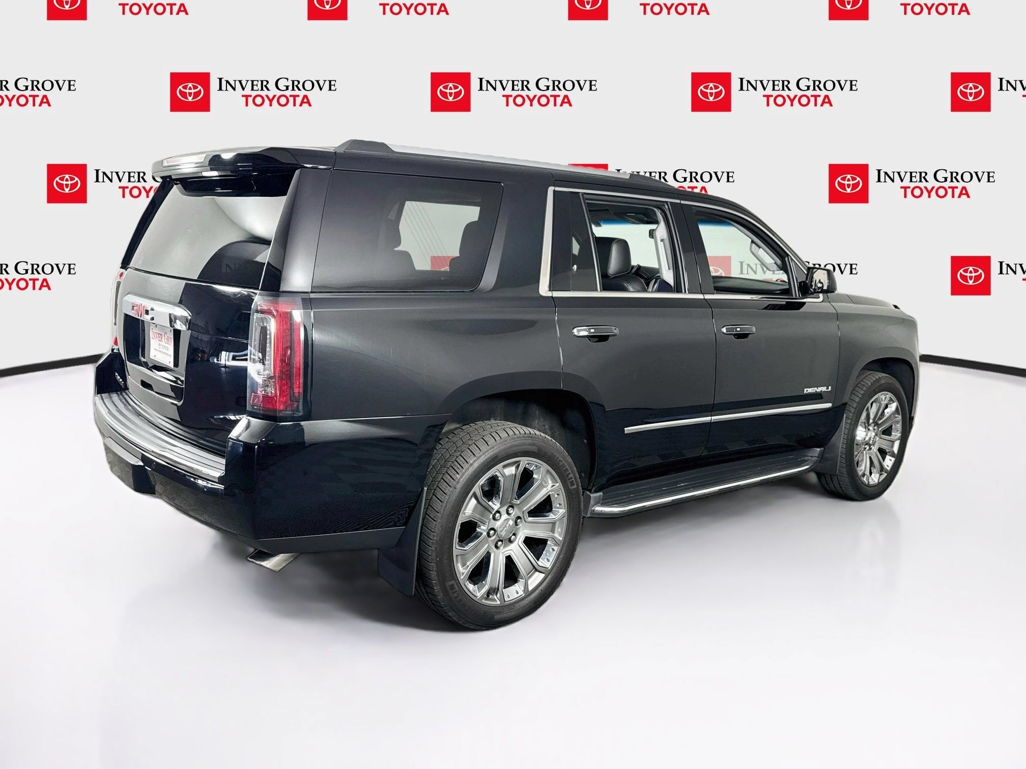 Used 2016 GMC Yukon Denali w/ Open Road Package AWD/4WD image 5