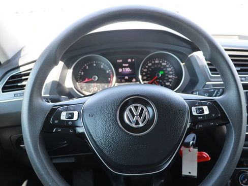 Used 2020 Volkswagen Tiguan S FWD image 18