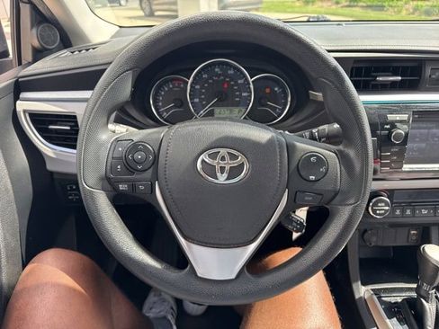 Used 2014 Toyota Corolla LE FWD image 14