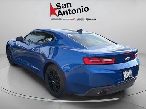 Used 2017 Chevrolet Camaro LT RWD image 4