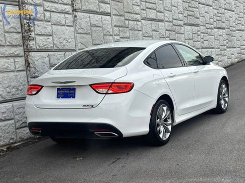 Used 2015 Chrysler 200 S image 6