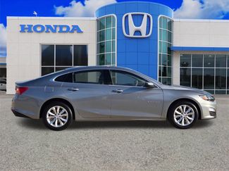 Used 2024 Chevrolet Malibu LT video 2