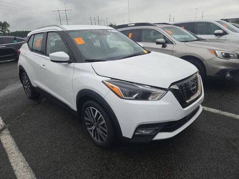 Used 2022 Nissan Kicks SV FWD image 5
