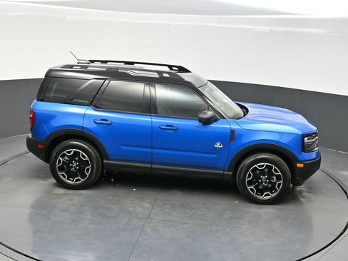 Used 2025 Ford Bronco Sport Outer Banks w/ Outer Banks Tech Package+ image 32