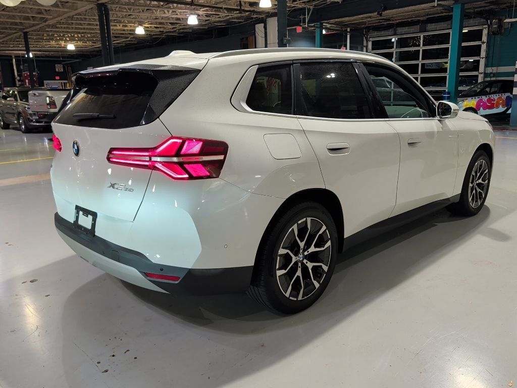 Certified 2025 BMW X3 xDrive30i AWD/4WD image 11