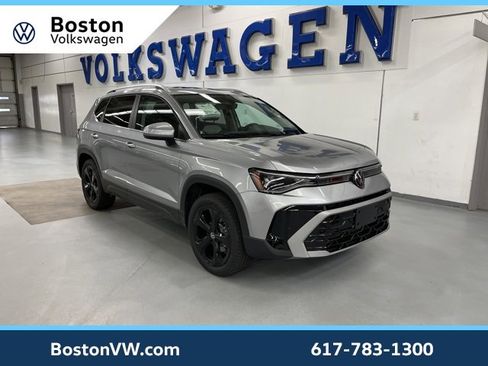 New 2026 Volkswagen Taos SEL image 5