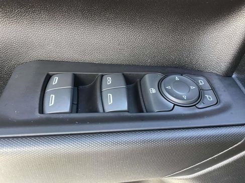 Used 2022 Chevrolet Silverado 1500 Custom RWD image 18