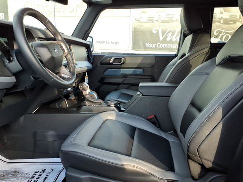 Used 2024 Ford Bronco Black Diamond image 14