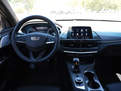 Certified 2026 Cadillac CT4 V RWD image 9