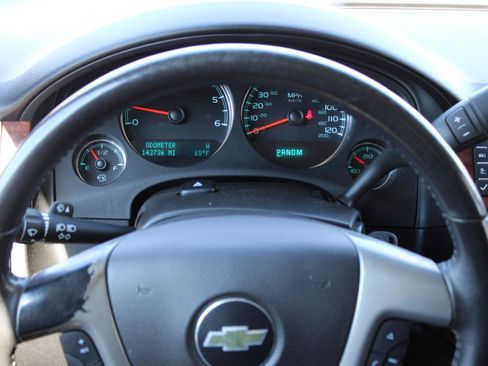 Used 2013 Chevrolet Tahoe LT AWD/4WD image 9