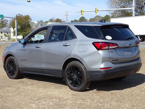 Used 2023 Chevrolet Equinox LS w/ LS Convenience Package image 5