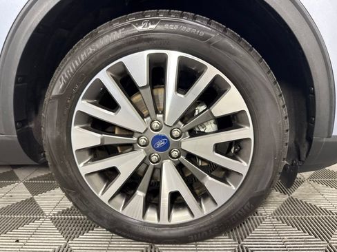 Used 2022 Ford Escape Titanium AWD/4WD image 13