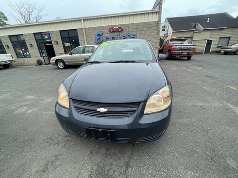 Used 2009 Chevrolet Cobalt LS FWD image 2